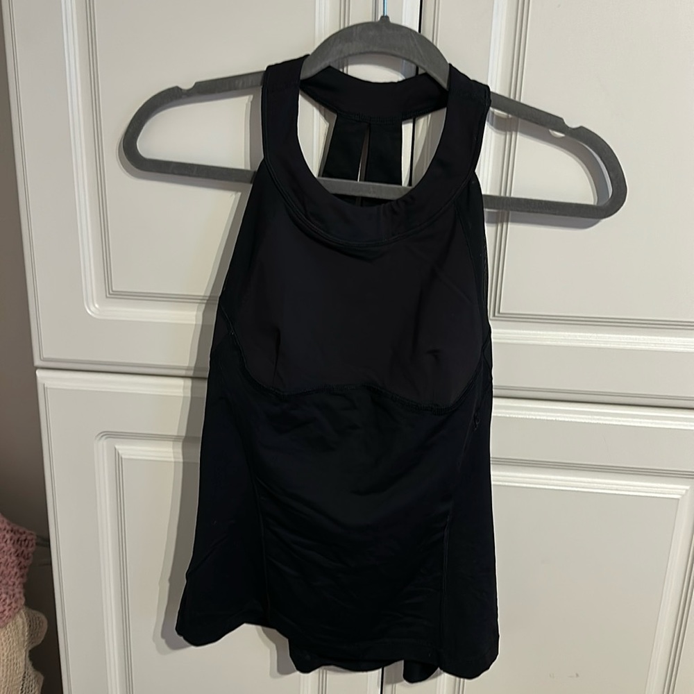 Lululemon workout tank